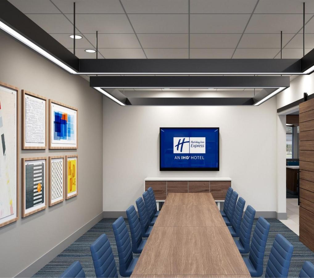 Holiday Inn Express & Suites Ridgecrest - China Lake By Ihg Eksteriør billede