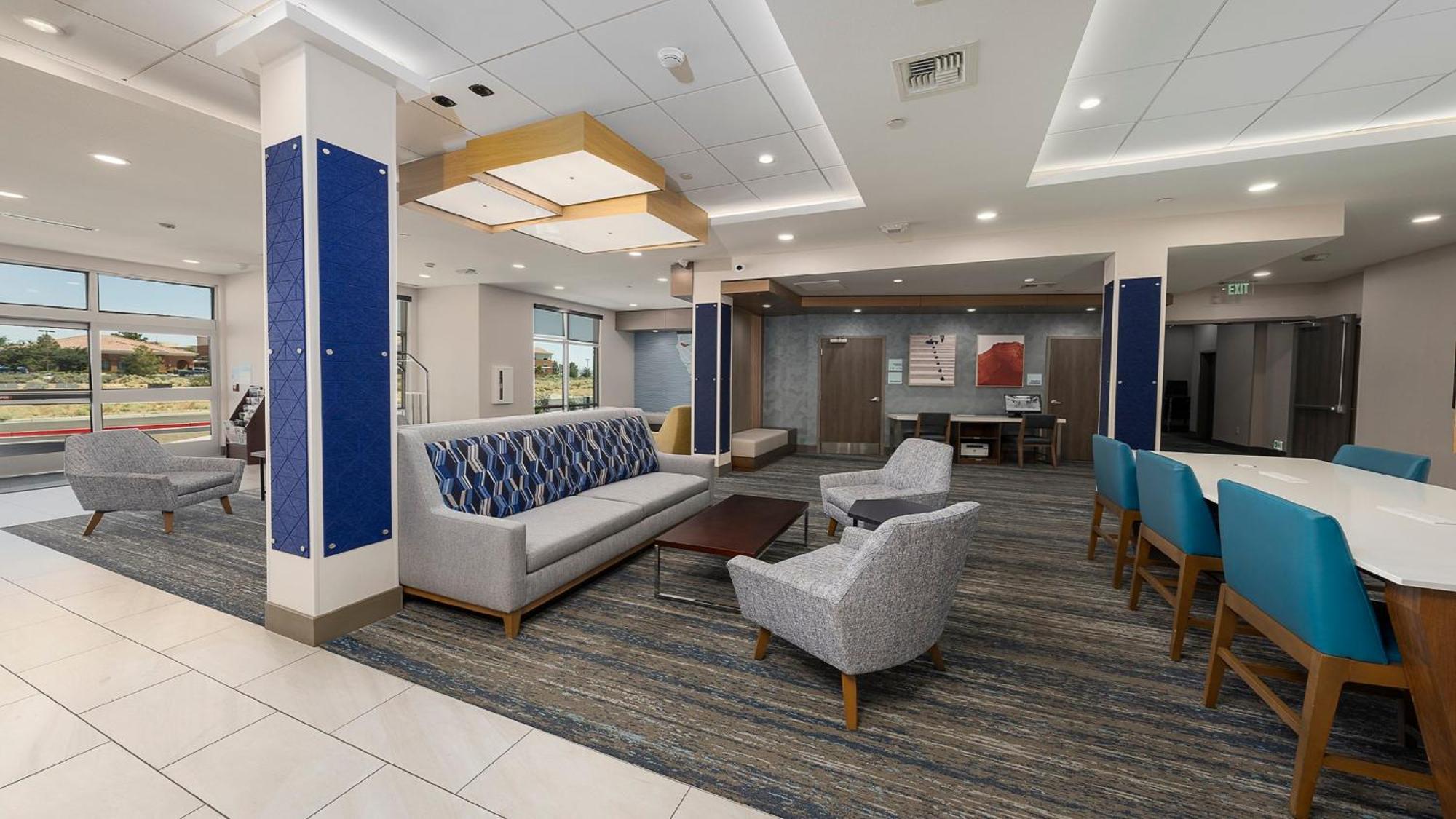Holiday Inn Express & Suites Ridgecrest - China Lake By Ihg Eksteriør billede