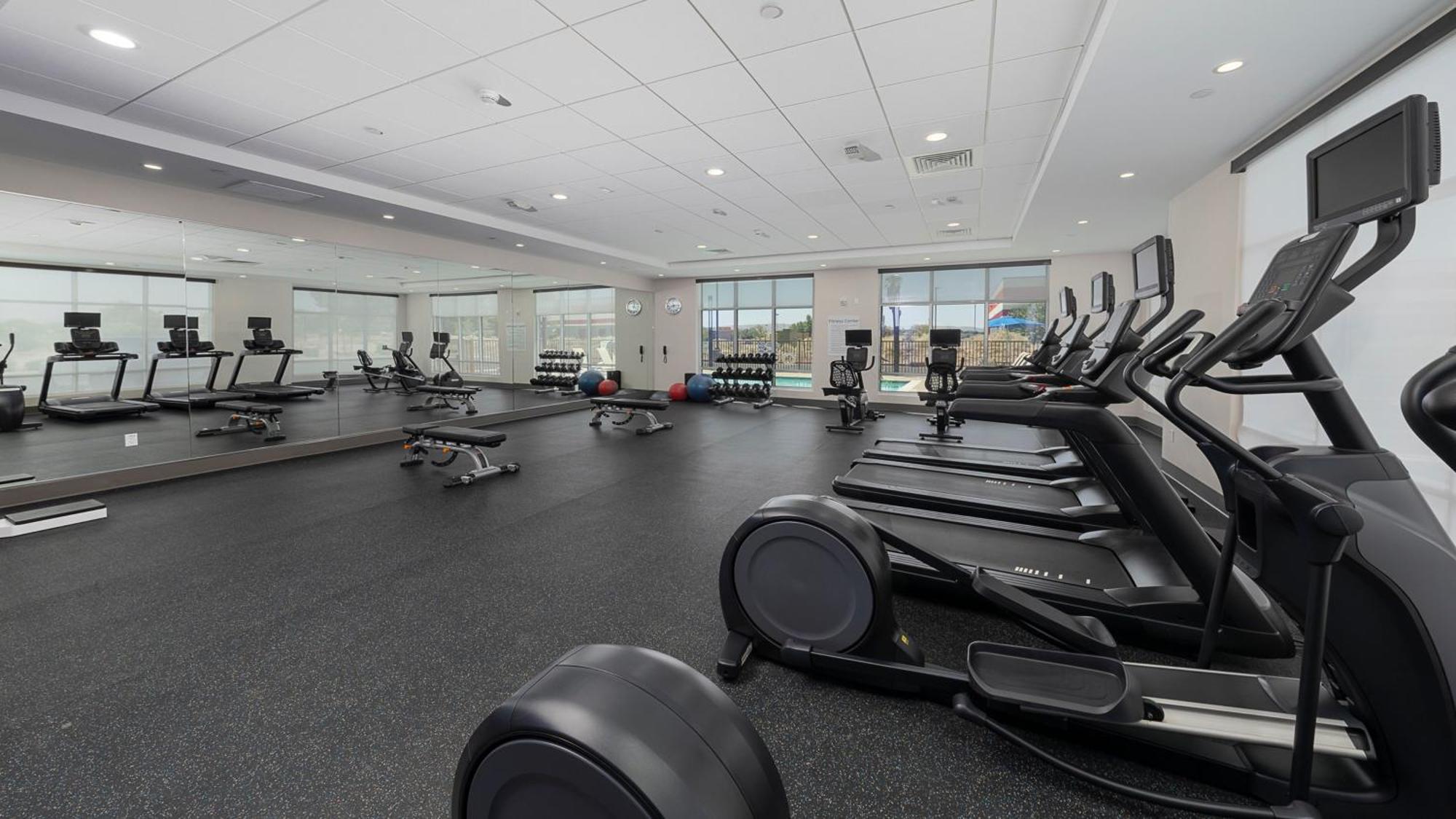 Holiday Inn Express & Suites Ridgecrest - China Lake By Ihg Eksteriør billede